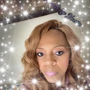 Meet your Posher, Youlanda